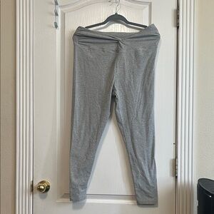 PINK vs Gray Front Twist Leggings